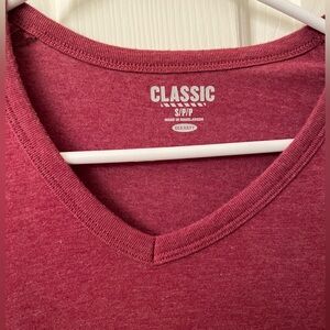 Old navy classic v neck long sleeved t